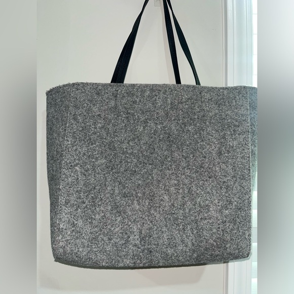 Kate Spade Baby It’s Its Cold Outside Gray Wool Tote ⛄️❄️ - Picture 4 of 9